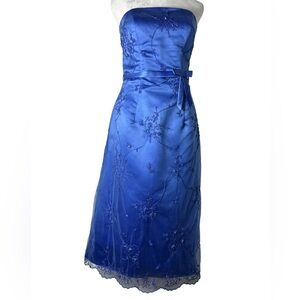 Size 8 Bella Formals Blue Strapless Dress